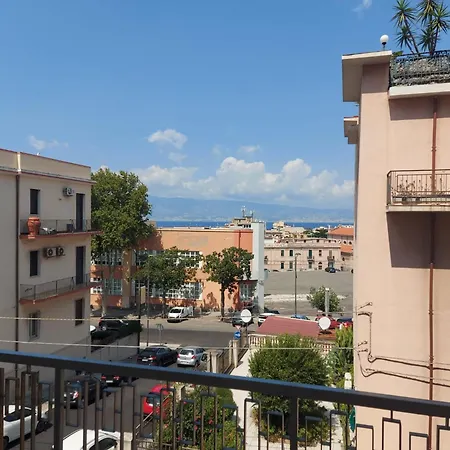 Arte Mia Πανσιόν Ρέτζιο ντι Καλάμπρια