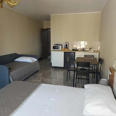 Πανσιόν Arte Mia 3*