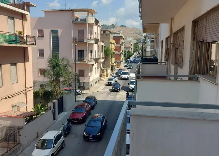 Arte Mia Πανσιόν 3*